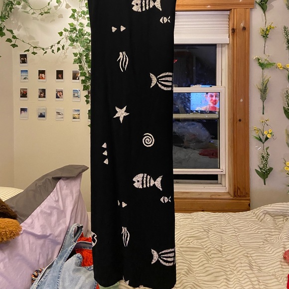 Black and white patterned long dress - Picture 3 of 3